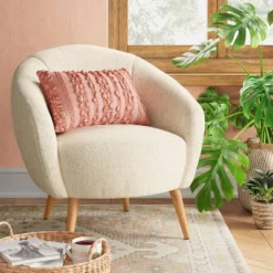 Odilia Rounded Accent Chair Cream - Thresholdâ˘